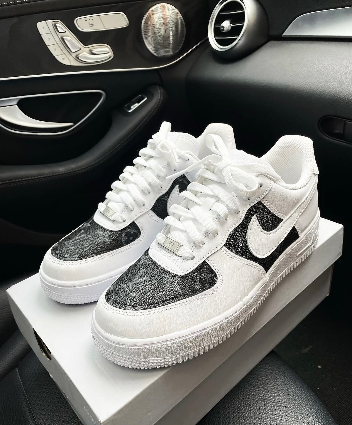 Air Force 1 | Midnight Black | Monogram