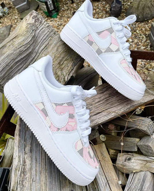 Air Force 1 | White | Pink Square | Mono