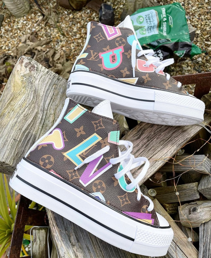 Chuck Taylor All Star Platform Converse | White | Brown Mono Letters