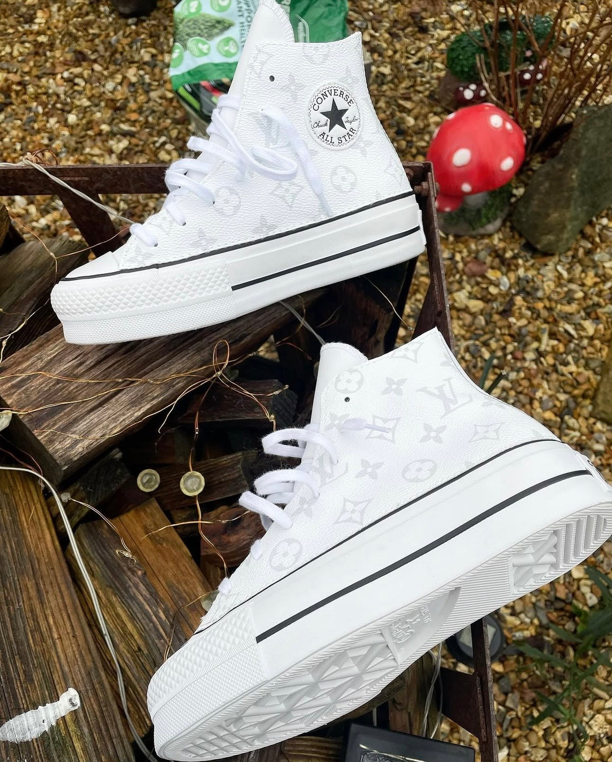 Chuck Taylor All Star Platform Converse | Cocaine White | LV