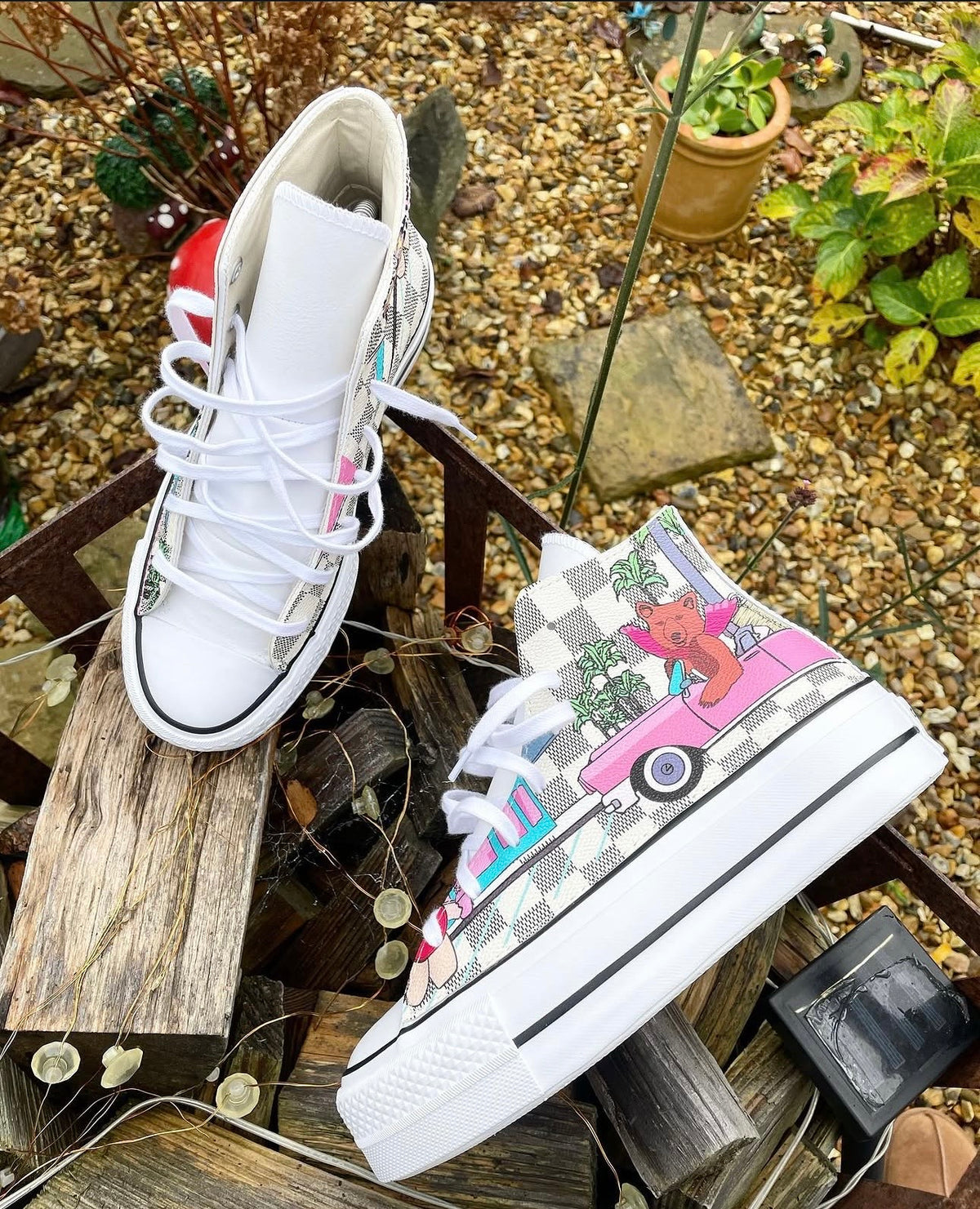 Chuck Taylor All Star Platform Converse | White | Hollywood Monogram