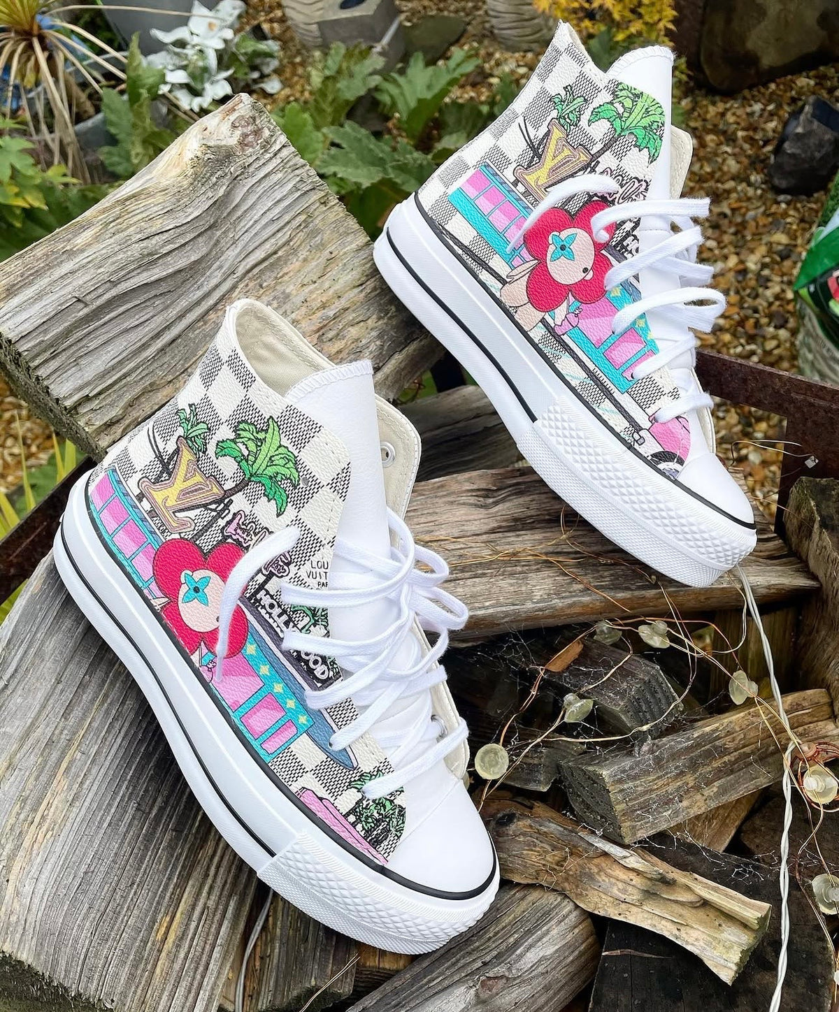Chuck Taylor All Star Platform Converse | White | Hollywood Monogram