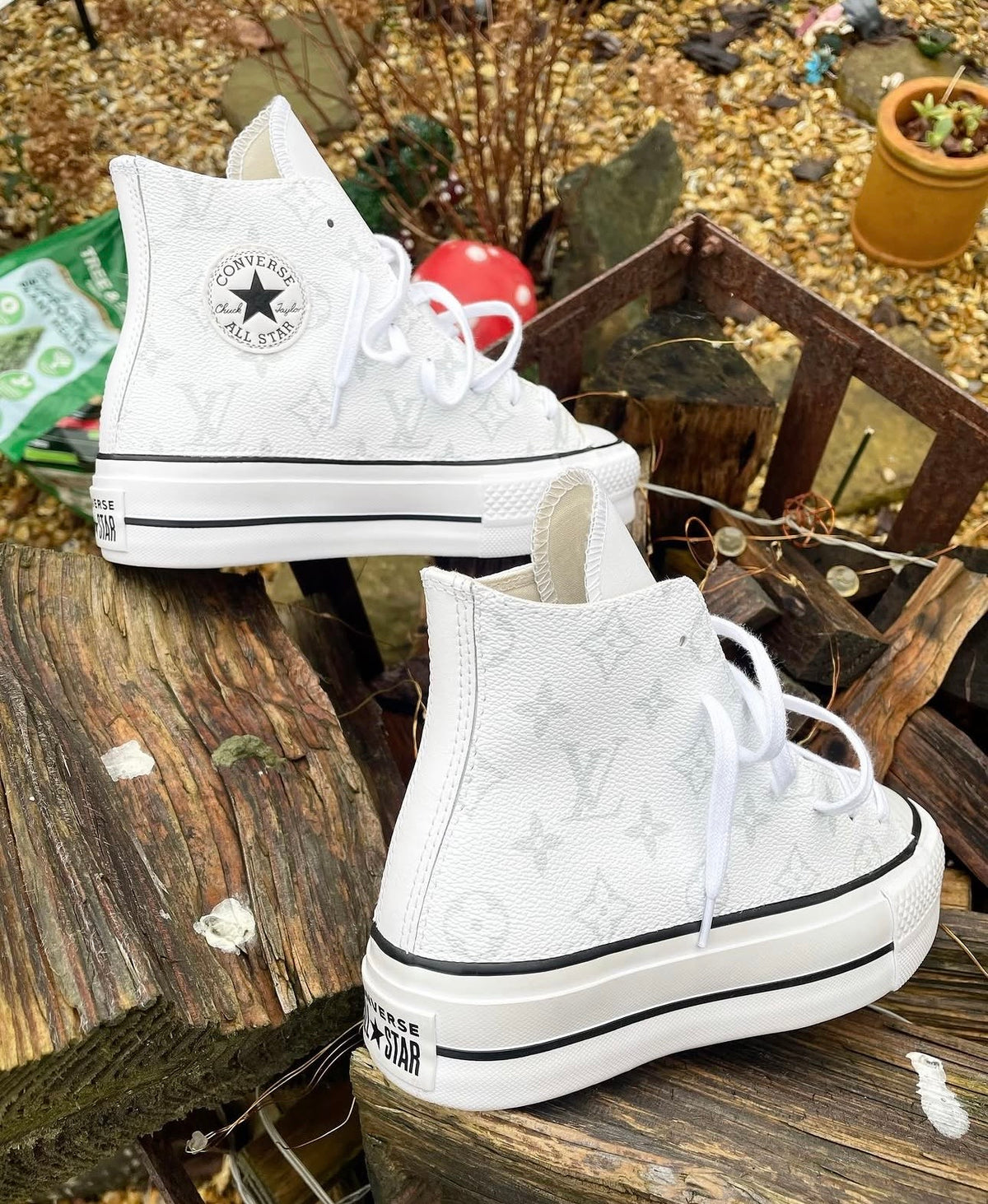 Chuck Taylor All Star Platform Converse | Cocaine White | LV
