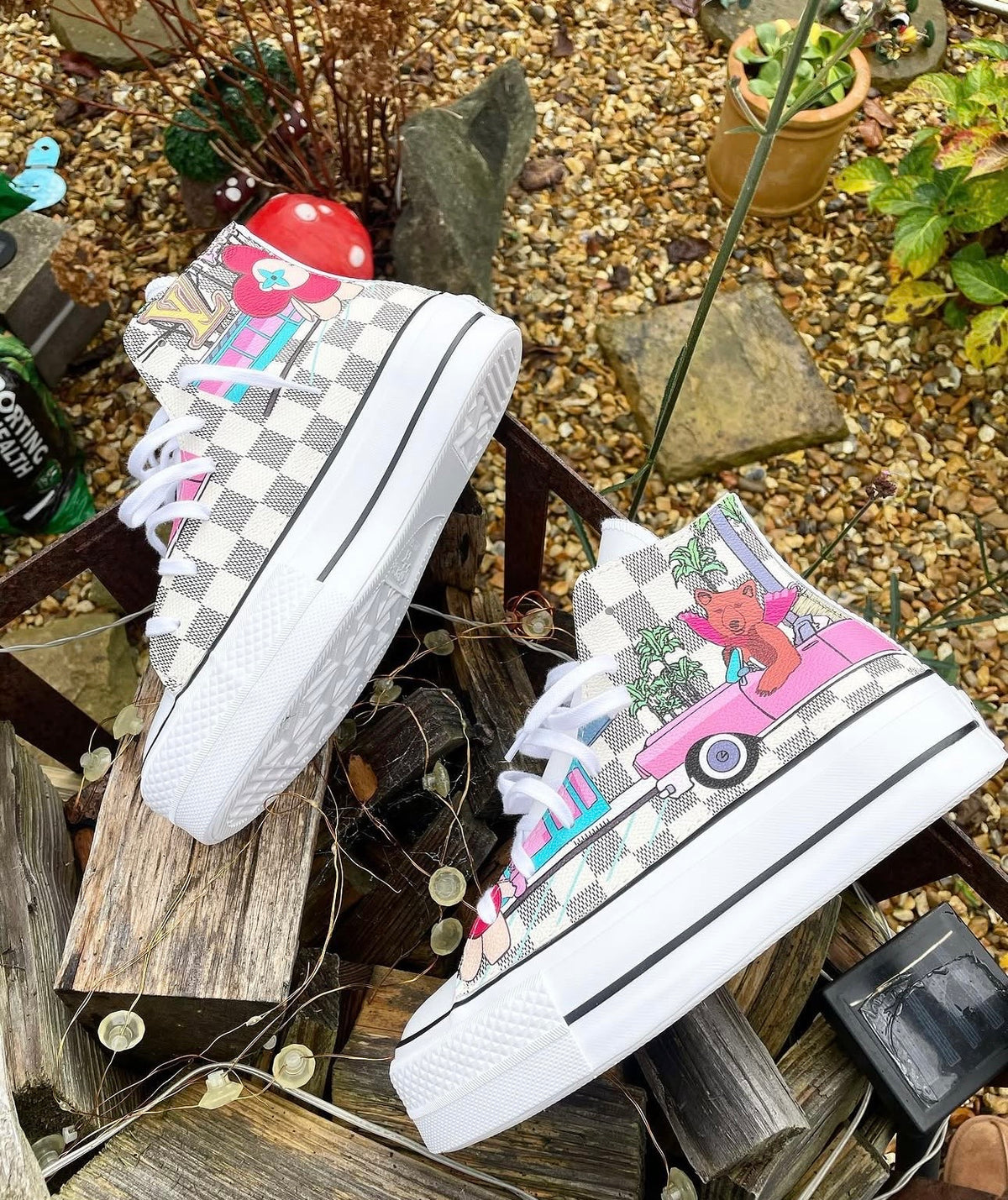 Chuck Taylor All Star Platform Converse | White | Hollywood Monogram
