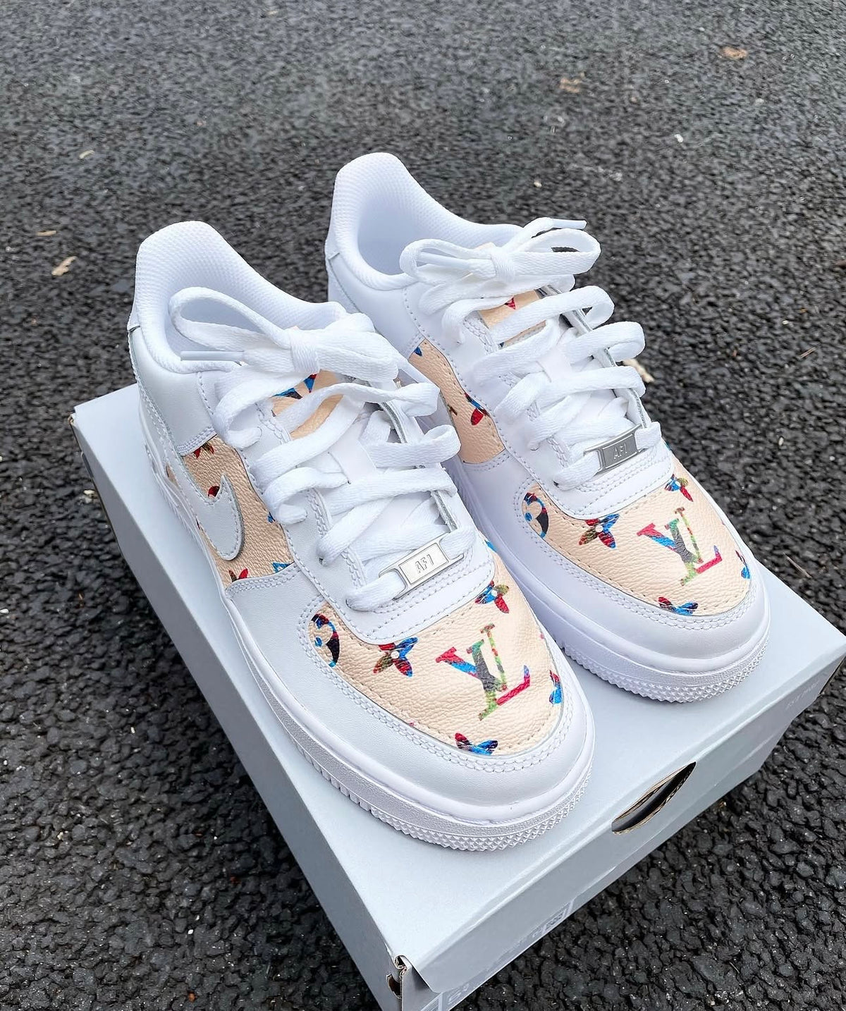Air Force 1 | Cream | Multicolour Monogram