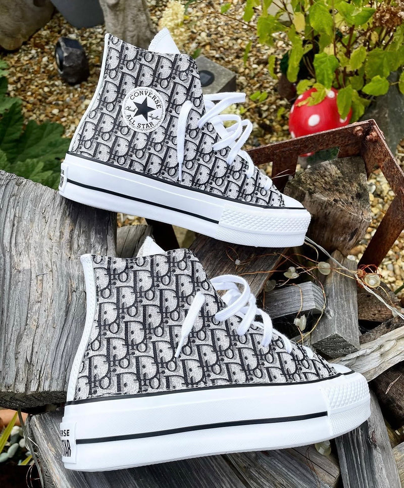 Chuck Taylor All Star Platform Converse | Black | Monogram