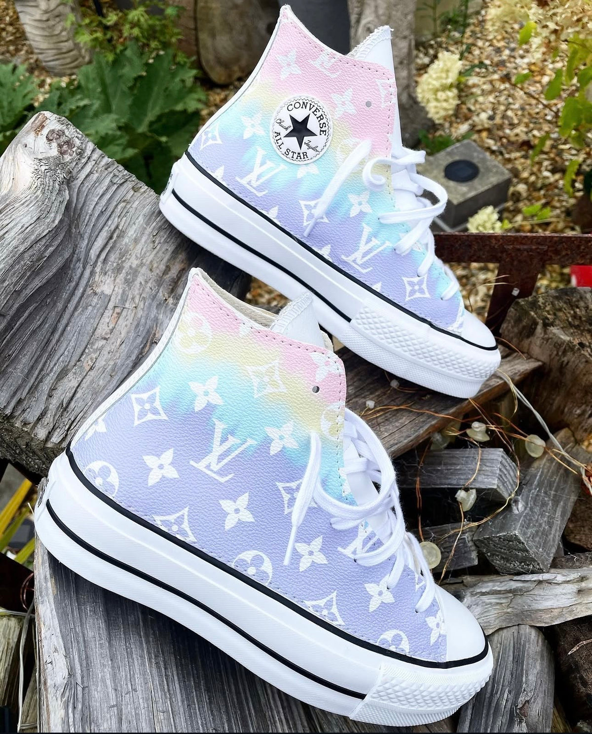 Chuck Taylor All Star Platform Converse | Rainbow | Monogram